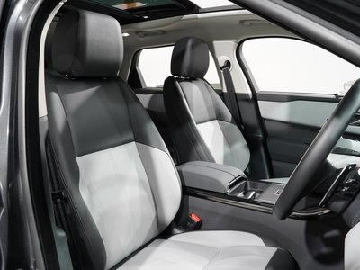 2025 LAND Rover RANGE ROVER VELAR photo 13