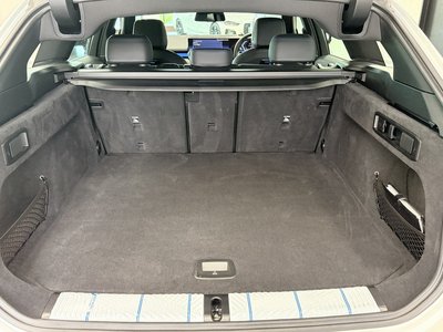2025 BMW 5 SERIES TOURING — миниатюра 22
