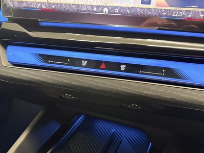 2025 BMW 5 SERIES TOURING — миниатюра 42