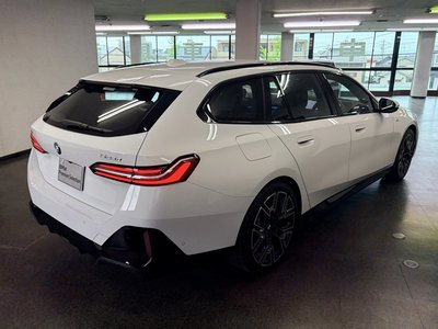 2025 BMW 5 SERIES TOURING — фото 13