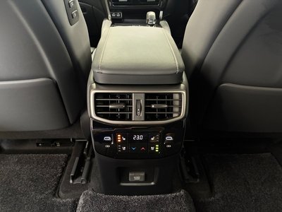 2023 Lexus RX thumbnail 32