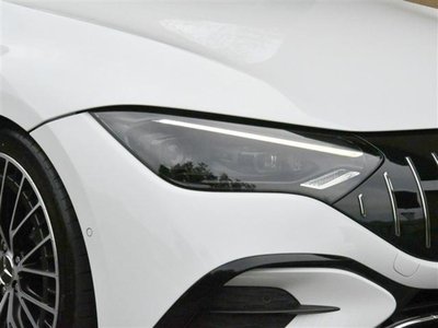 2024 Mercedes-BENZ EQE AMG photo 8