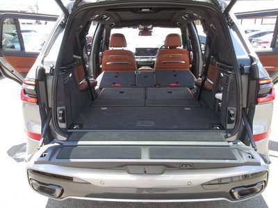 صورة مصغرة 30 لـ 2026 BMW X7