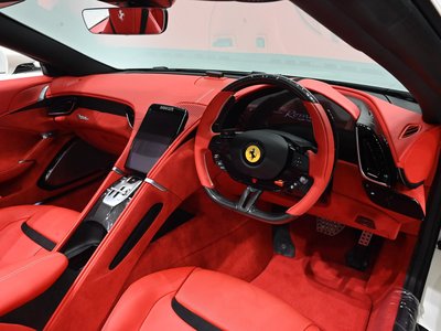 2024 Ferrari ROMA SPIDER photo 2