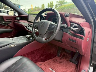 صورة مصغرة 9 لـ 2023 Lexus LS
