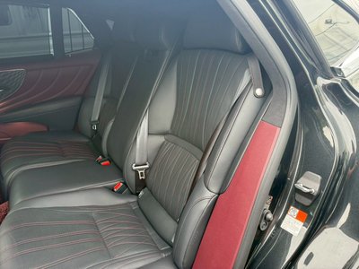 صورة مصغرة 44 لـ 2023 Lexus LS