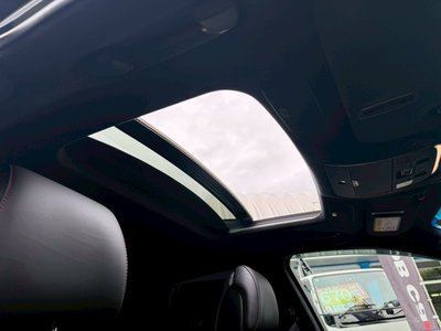 صورة مصغرة 33 لـ 2023 Lexus LS