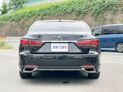 صورة مصغرة 6 لـ 2023 Lexus LS