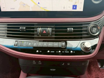 صورة مصغرة 16 لـ 2023 Lexus LS