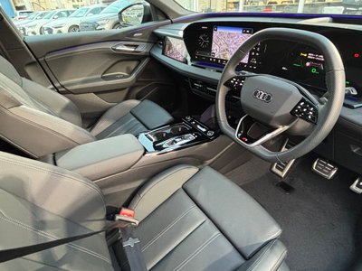 صورة 16 لـ 2025 AUDI Q6 E-TRON