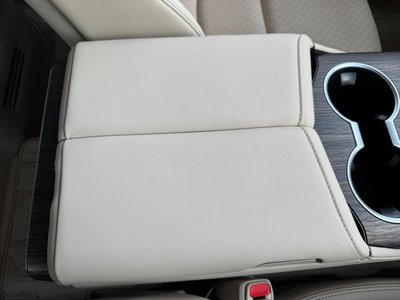 2023 Toyota LAND CRUISER 300 thumbnail 33