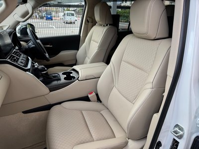2023 Toyota LAND CRUISER 300 thumbnail 45