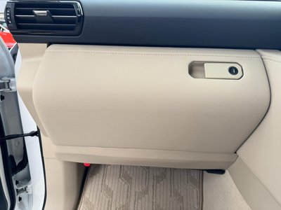 2023 Toyota LAND CRUISER 300 thumbnail 36