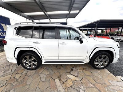 2023 Toyota LAND CRUISER 300 thumbnail 80