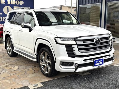 2023 Toyota LAND CRUISER 300 photo 8