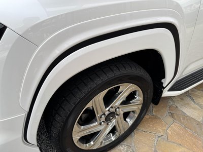 2023 Toyota LAND CRUISER 300 thumbnail 72