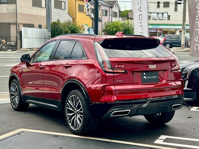 صورة 9 لـ 2025 Cadillac XT4