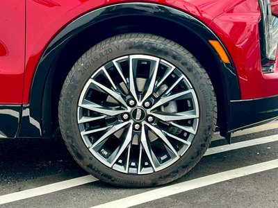 صورة 4 لـ 2025 Cadillac XT4