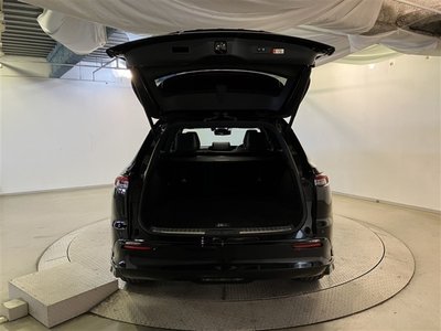 صورة 9 لـ 2025 Toyota CROWN ESTATE