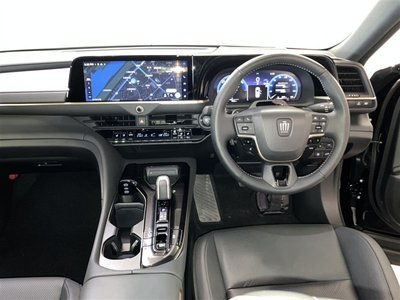 صورة 11 لـ 2025 Toyota CROWN ESTATE