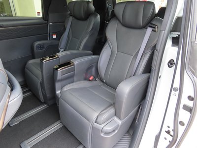 2025 Toyota ALPHARD — фото 48
