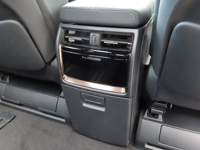 2025 Toyota ALPHARD — фото 46