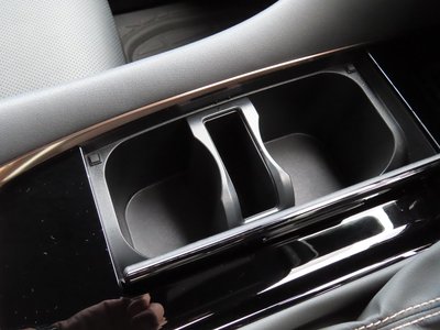 2025 Toyota ALPHARD — фото 15
