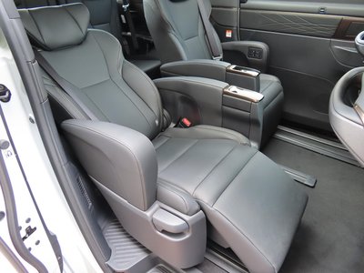 2025 Toyota ALPHARD — фото 40