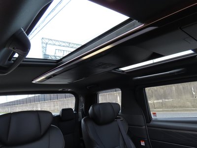 2025 Toyota ALPHARD — фото 31