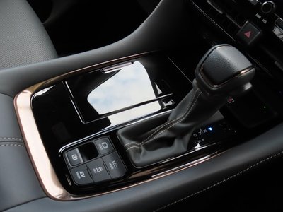 2025 Toyota ALPHARD — фото 14