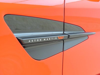 2025 Aston Martin VANQUISH — фото 12