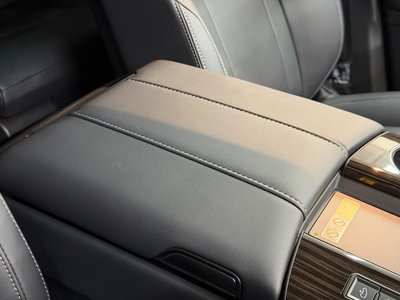 2025 Lexus LX thumbnail 41