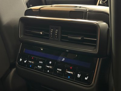2025 Lexus LX thumbnail 59