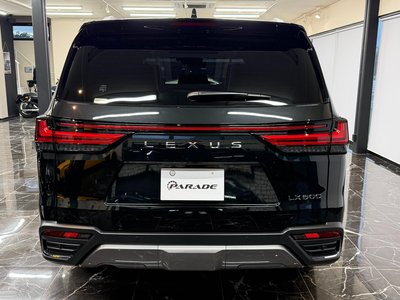 2025 Lexus LX thumbnail 18