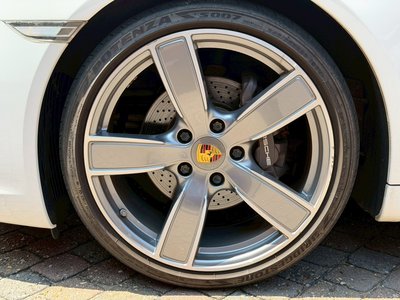 2017 Porsche 911 thumbnail 44
