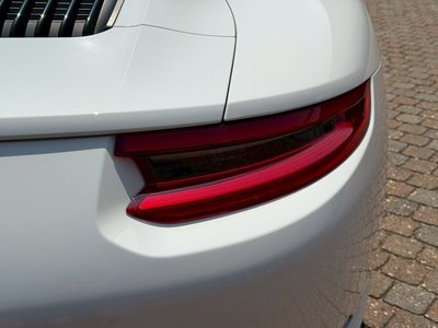 2017 Porsche 911 thumbnail 53