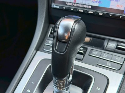 2017 Porsche 911 thumbnail 18