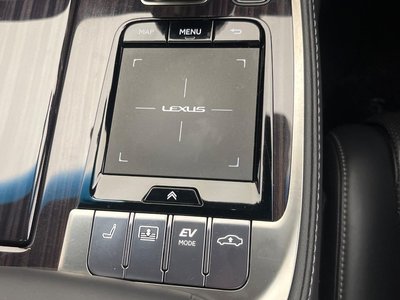 2017 Lexus LS thumbnail 70