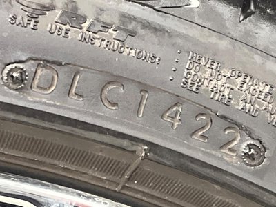 2017 Lexus LS thumbnail 32