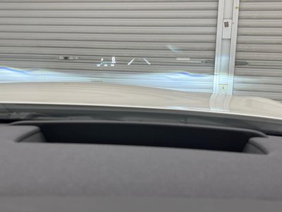 2017 Lexus LS photo 12