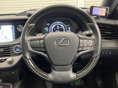 2017 Lexus LS thumbnail 48