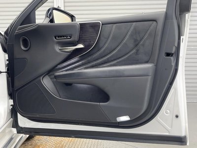 2017 Lexus LS thumbnail 44
