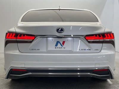 2017 Lexus LS photo 16