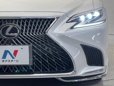 2017 Lexus LS thumbnail 26