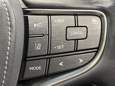 2017 Lexus LS photo 8