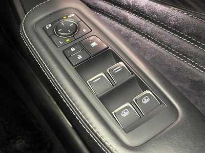 2017 Lexus LS thumbnail 50