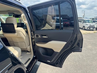 2023 Toyota LAND CRUISER 300 — фото 26