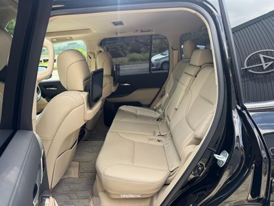 2023 Toyota LAND CRUISER 300 — фото 33