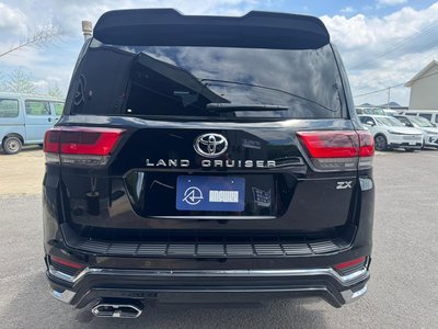 2023 Toyota LAND CRUISER 300 — фото 41