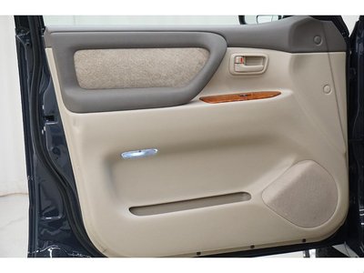صورة 15 لـ 2006 Toyota LAND CRUISER 100